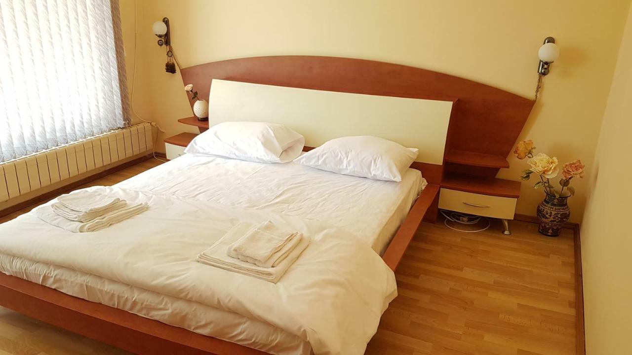 Rosarium Residence Guest House Dryanovo Exterior photo